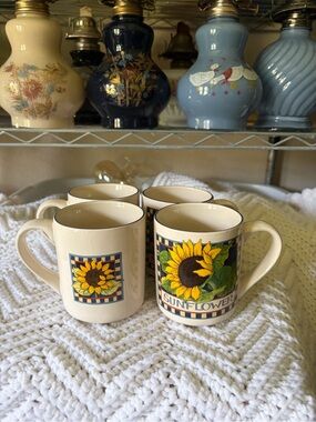 Vintage Susan Winget Sunflower Ceramic Mug Set - Cream and Yellow